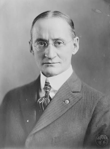 Walter Dill Scott